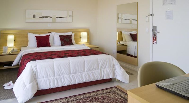 Bourbon Vitoria Hotel Bagian luar foto
